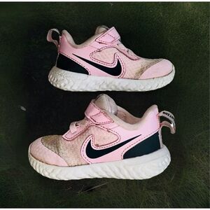 Nike Revolution Baby Toddler Shoes Sneakers Size 4C Pink/Black
